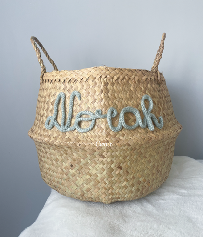Panier en osier naturel prénom vert
