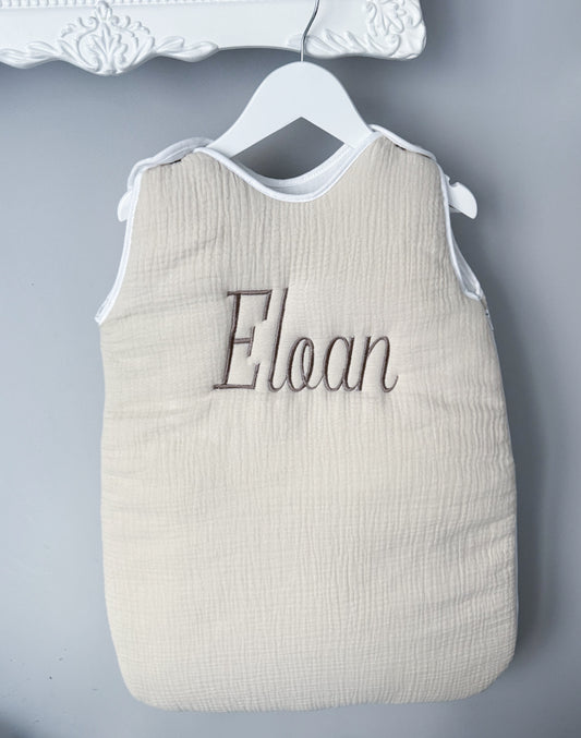 Gigoteuse en gaze de coton beige à personnaliser avec le prénom brodé