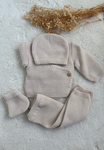 Ensemble naissance maille beige prénom brodé