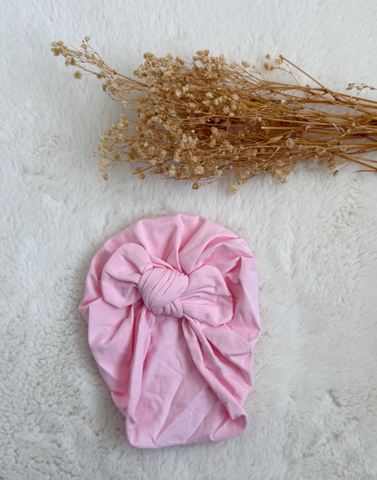 Turban bébé rose clair avec ruban et prénom floqué