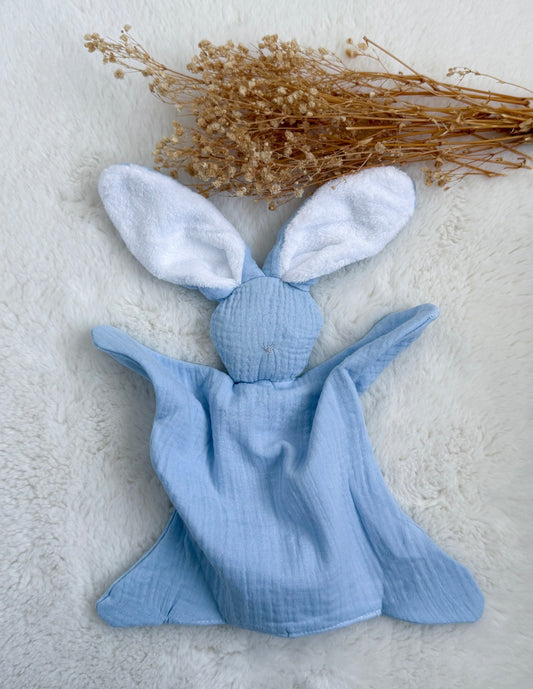 Doudou lapin bleu personnalisé avec prénom brodé