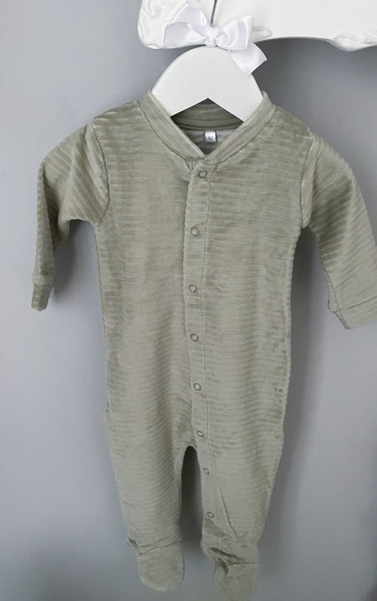Pyjama bébé en velours côtelé vert à personnaliser