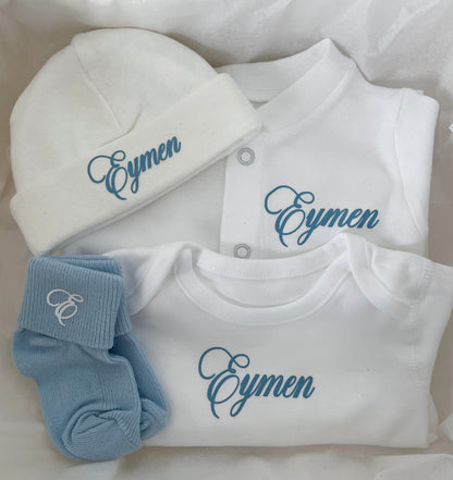 Coffret naissance personnalisé première tenue blanche en coton